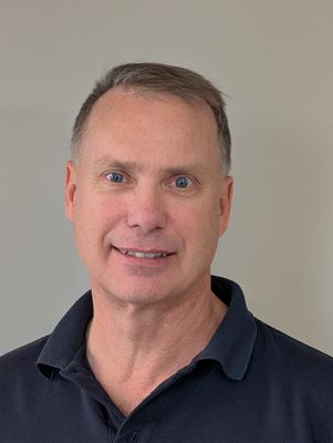 Portrait of Kevin Hipkiss, Associate.